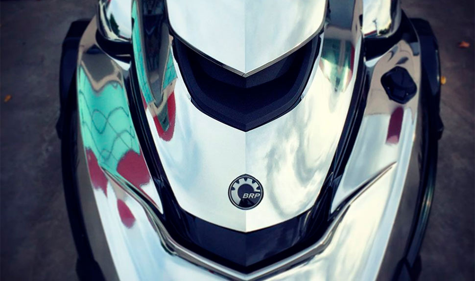 Оклейка гидроцикла