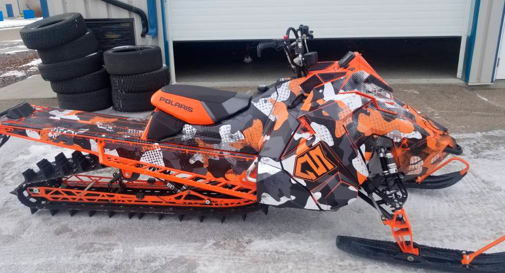 Оклейка снегохода