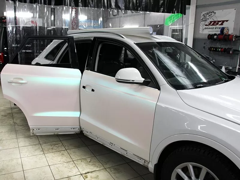 Ауди Q3 Синяя